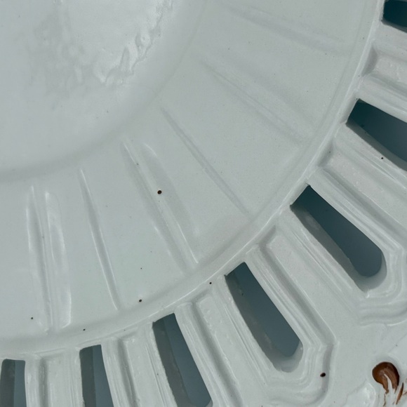 Elegant Reticulated White and Brown Decorative Platter Hand-painted, Italian - Picture 5 of 14